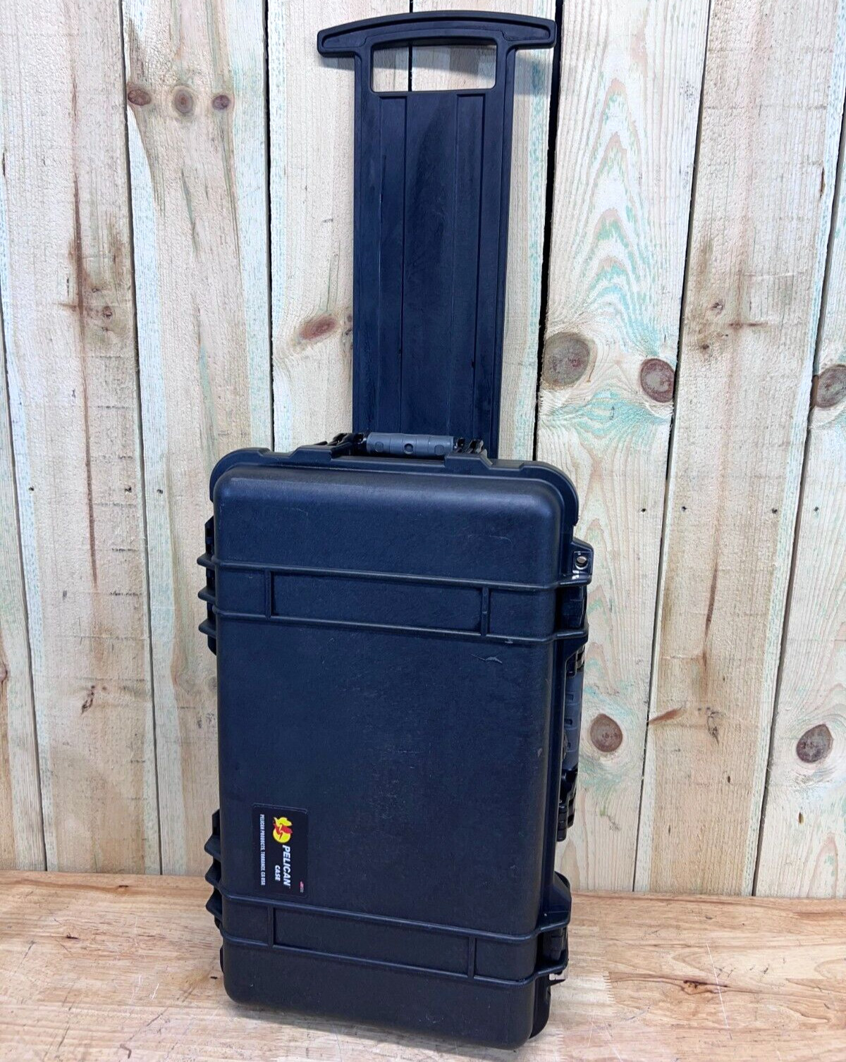 Pelican 1510 Waterproof Rolling Carry On Case Black Good Condition AB Free Ship