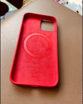 Apple Silicone Case with MagSafe for iPhone 12/12 Pro - Red for