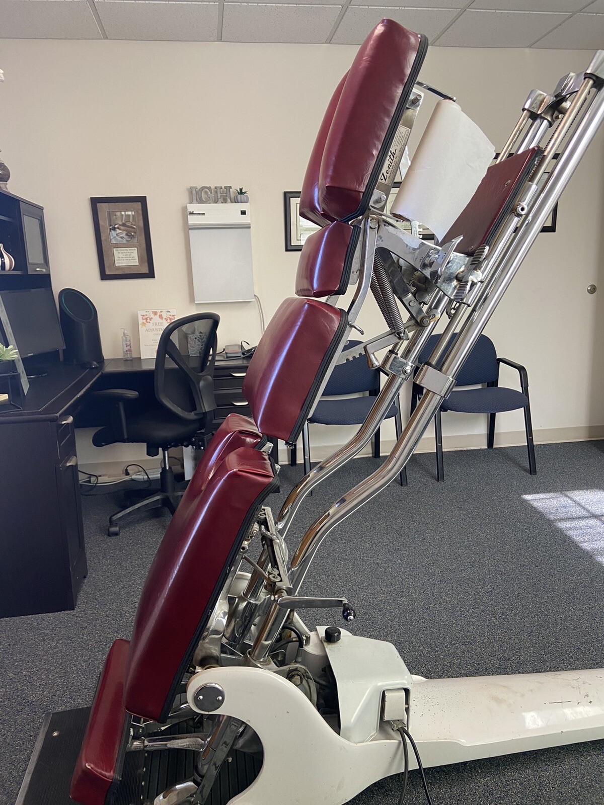 Zenith hydraulic chiropractic hilo table eBay