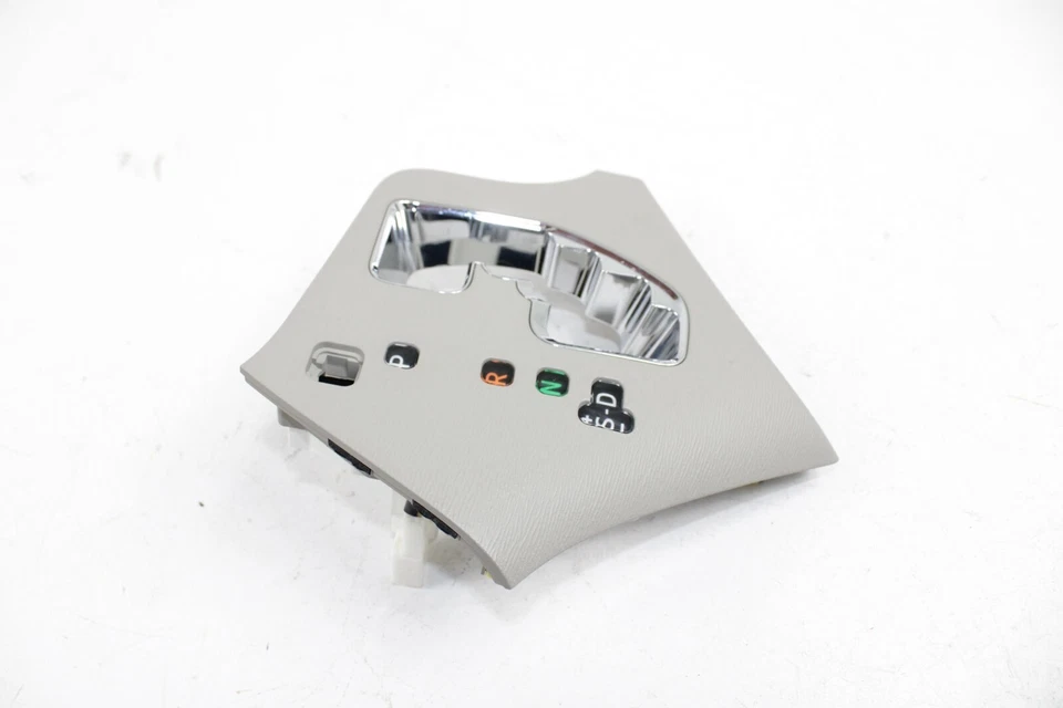 2011-2014 Toyota Sienna OEM Automatic Transmission Shifter Cover Assembly Foto 2 de 4