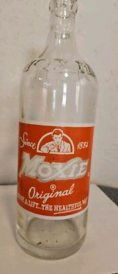 MOXIE 26 oz. bottle. ACL Crown Top. 1962 Nedham Heights,Mass.