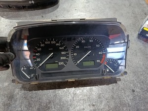 VW Golf 3 III 1H Tacho Tachometer 1H0919860C Kombiinstrument 6160633004