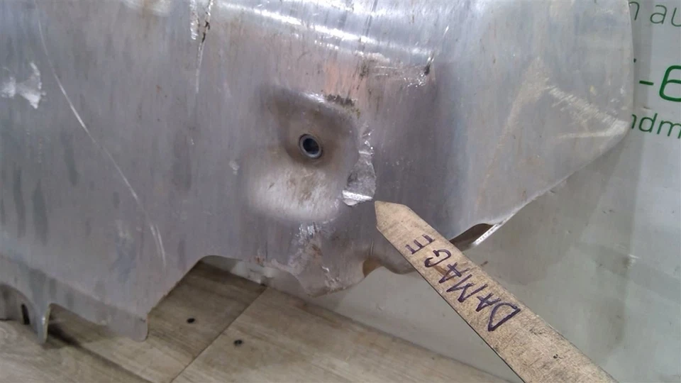 2023-2024 CHEVROLET COLORADO UNDERBODY SKID SHIELD OEM 86808479 - Image 3 of 4