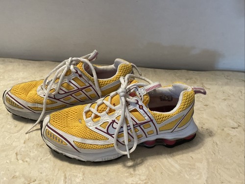 Women’s size 10 Nike shox 2:40 marathon Zoom air shoes yellow white and red - Picture 18 of 20