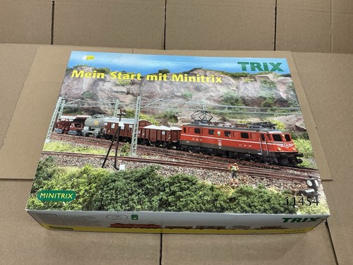 TRIX SPUR N ELEKTROLOK STARTERSET AE 6/6 MIT 4X GÜTERWAGEN 11454 ! | Condition: Used