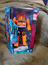 Transformers Earthrise Grapple Generations War for Cybertron NIB