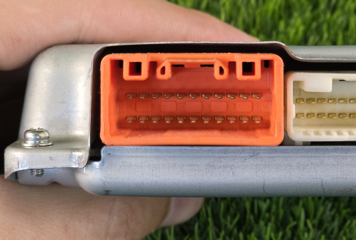 Lexus GS450H 2007-2011 Sensor Battery Voltage Module 89892-30010 
