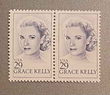 Grace Kelly 29 cent Se-tenant Pair MNH USPS stamps
