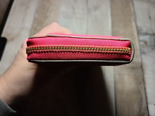 Kate Spade New York 100% leather pink wallet with polka dot interior. Pre loved - Picture 6 of 24