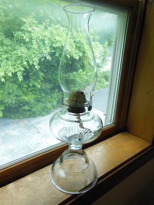 VINTAGE CLEAR GLASS OIL KEROSENE LAMP W/ EAGLE BURNER, CHIMNEY, NEW WICK #4PF