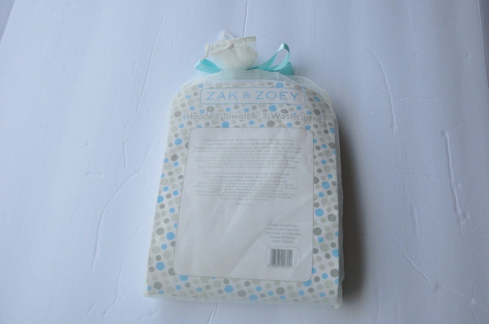 ZAK & ZOEY HOODED ELEPHANT BATH TOWEL AND 3 WASHCLOTHES 