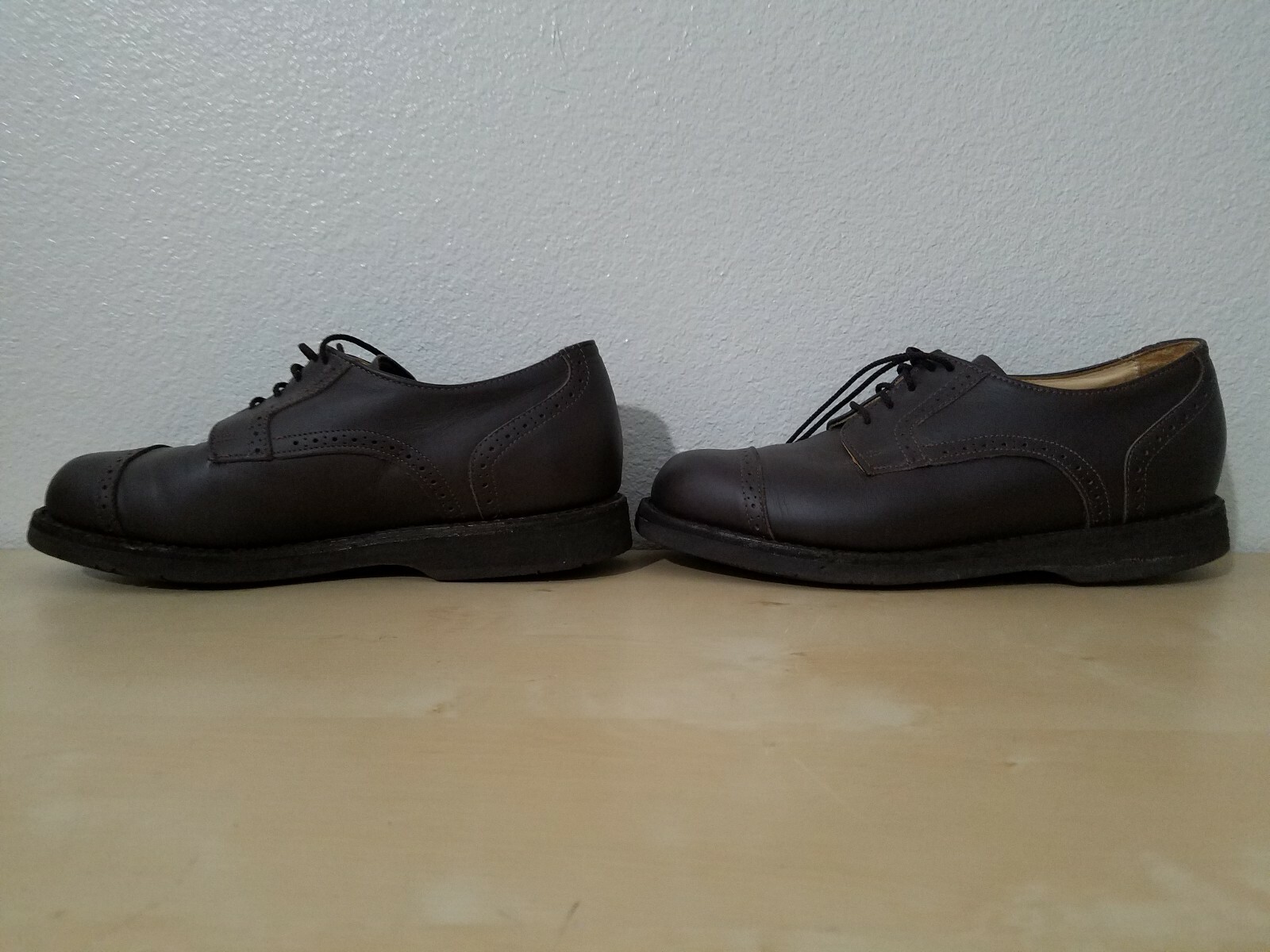 SAOLA Strand Cap Toe Oxford scarpe uomo 8 D marrone suola Vibram 30037 made in usa