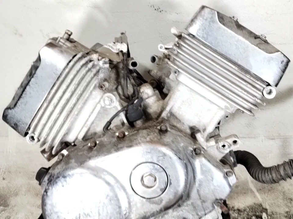 Honda VF750C Magna 750 1999 motor completo garantía y garantía Foto 2 de 4