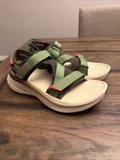 Teva M Aventrail R2T Dark Olive Peridot Men Strap Trail Sandal Sz 11  S14