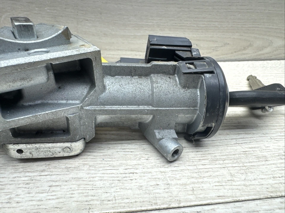 Ford Explorer Sport Trac 2005-2010 interruptor de cilindro de encendido con llave OEM Foto 4 de 4