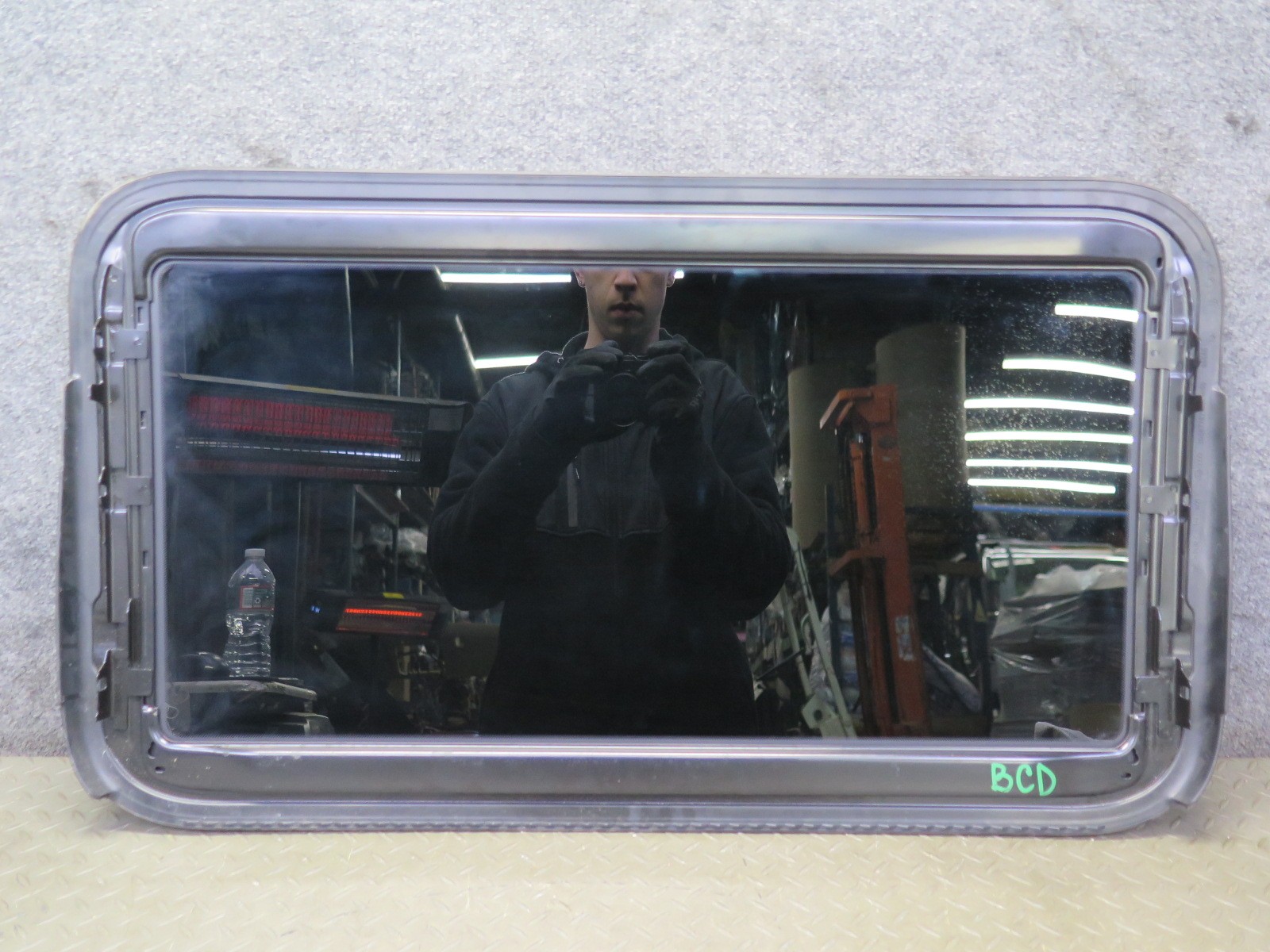 2006-2012 BENTLEY FLYING SPUR FRONT UPPER SUNROOF MOON ROOF GLASS WINDOW PANEL
