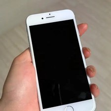 Apple iPhone 7 Silver Smartphone Battery 89 Good Condition