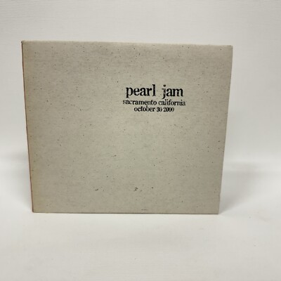 Pearl Jam CD Sacramento Valley Amphitheater 10/30/00 Official Live