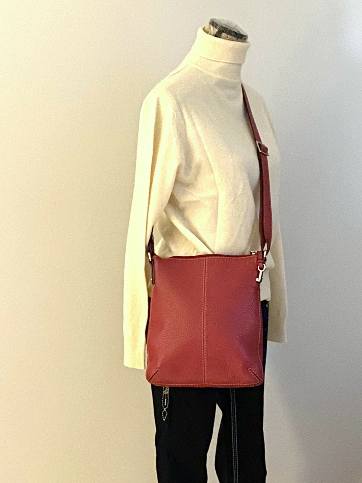 Fossil Red Pebbled Leather Crossbody Bag Gem