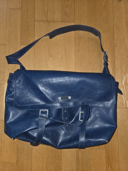 freitag tasche gebraucht...blau viele Fächer...Fach für Laptop