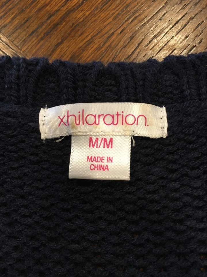 Chaleco de piel sintética Xhilaration para mujer M azul marino frente abierto ¡tan divertido usado en excelente estado! Foto 4 de 4