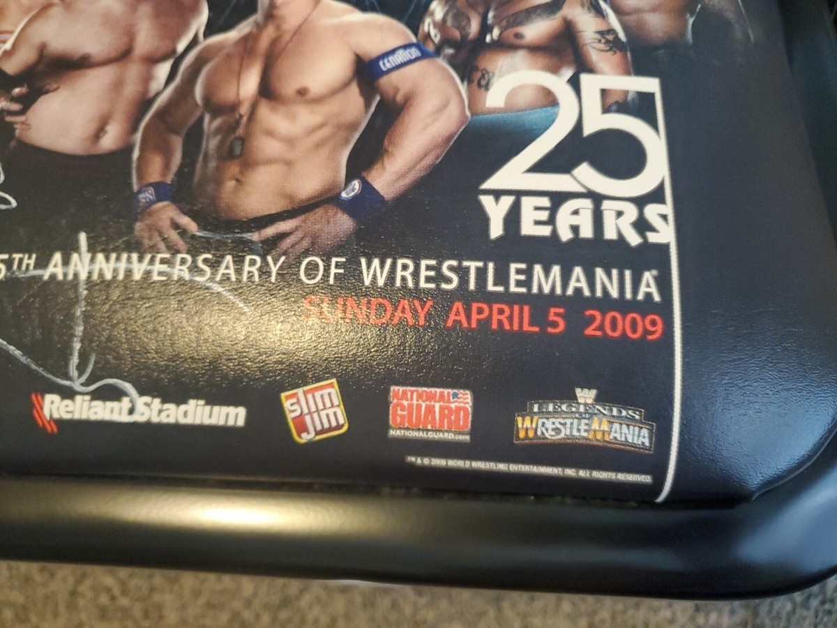 WWE Wrestlemania 25 ringside chair Autographed By Shawn