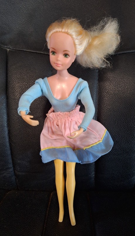 vintage 1980s 11.5" ballerina doll, resembling classic fashion and dancer dolls