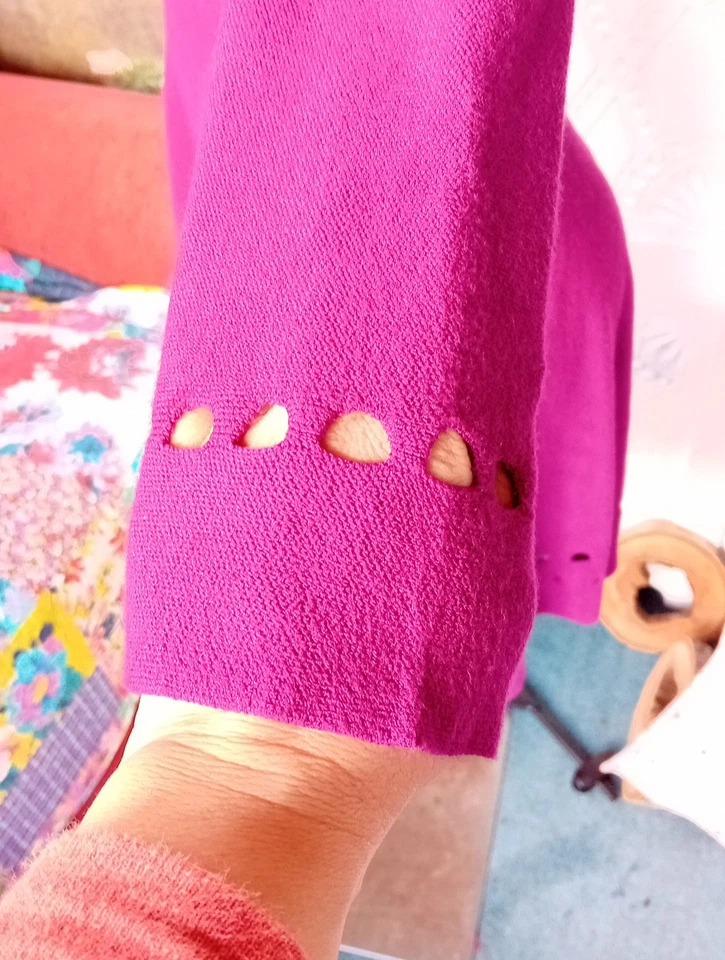 Issa London Long Sleeve Knit style Dress Fit & Flare Dark Pink Size Medium  - Image 3 of 4