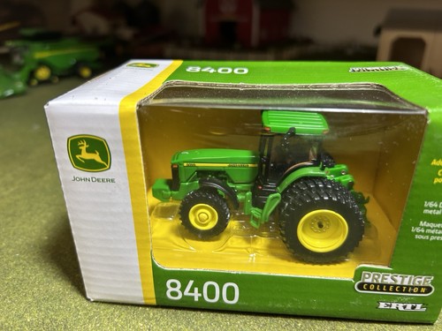 1/64 Ertl John Deere 8400 w/ Duals Prestige Tractor & Case IH 330 Turbo Disk - Picture 2 of 7