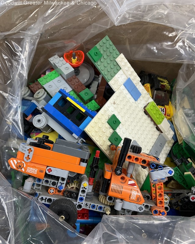 10.2 LBS Mixed LEGO Bulk Box