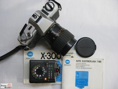 Set: Minolta X-300 SLR-Kamera Objektiv Maginon 28-70 /3,5-4,5 + Blitz Auto 118X