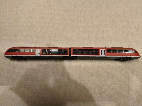Dieseltriebwagen "Desiro" BR 642 TT Tillig 02890 - Innenbeleuchtung - Analog | Zustand: Neu