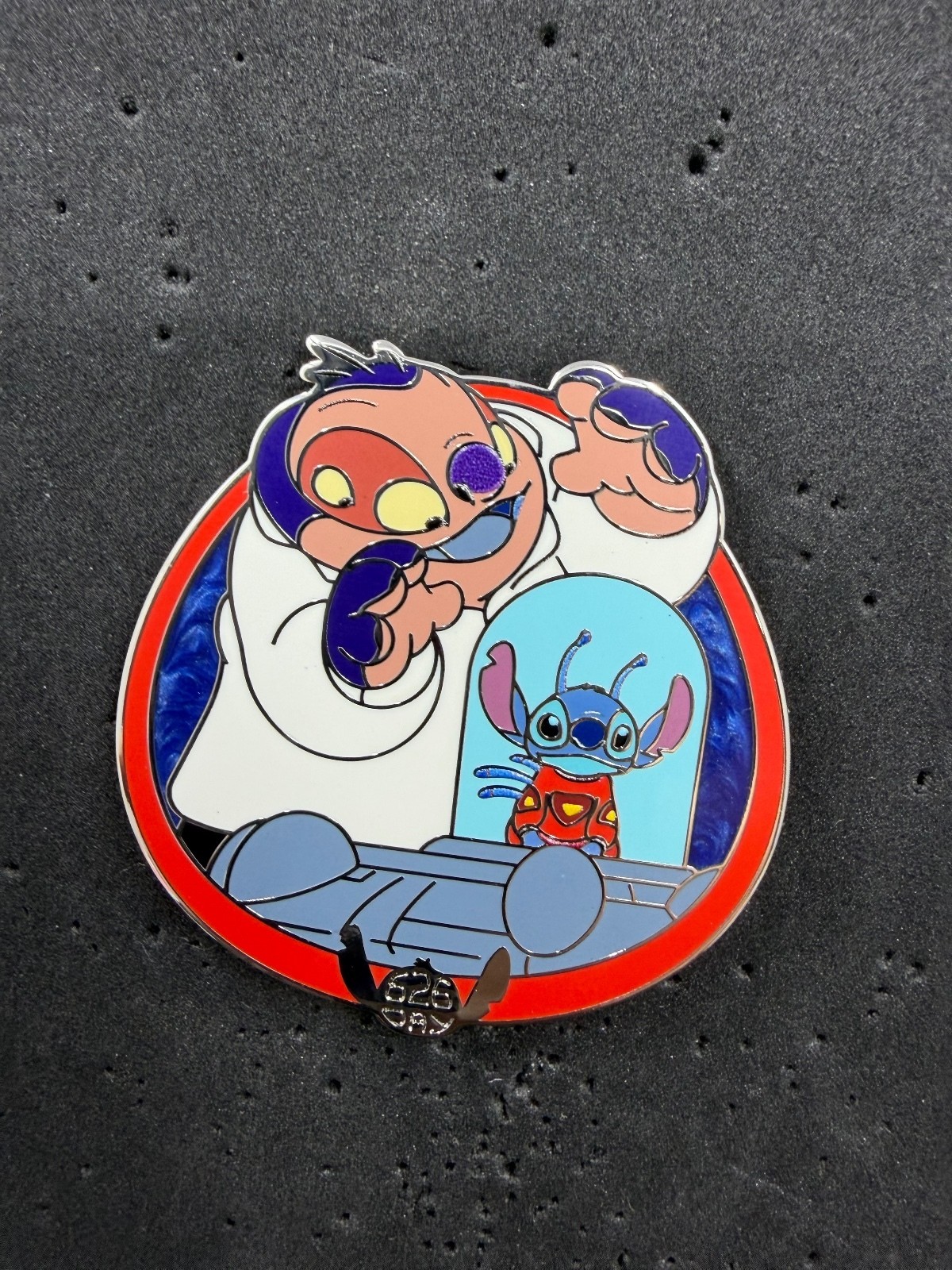 2026 DISNEY 626 DAY MYSTERY BOX PIN STITCH & JUMBA JOOKIBA LR Disney pin (J)