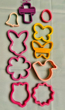 Lot of 10 Plastic Cookie/Jello/Clay /Tracers/Cutters: Flowers,Animals,-Kids Play