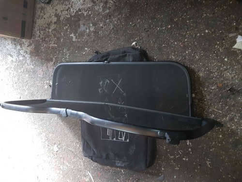 Renault Megane MK3 Convertible 2008-2014 Rear Wind Deflector Rear Seat + BAG - Picture 2 of 6