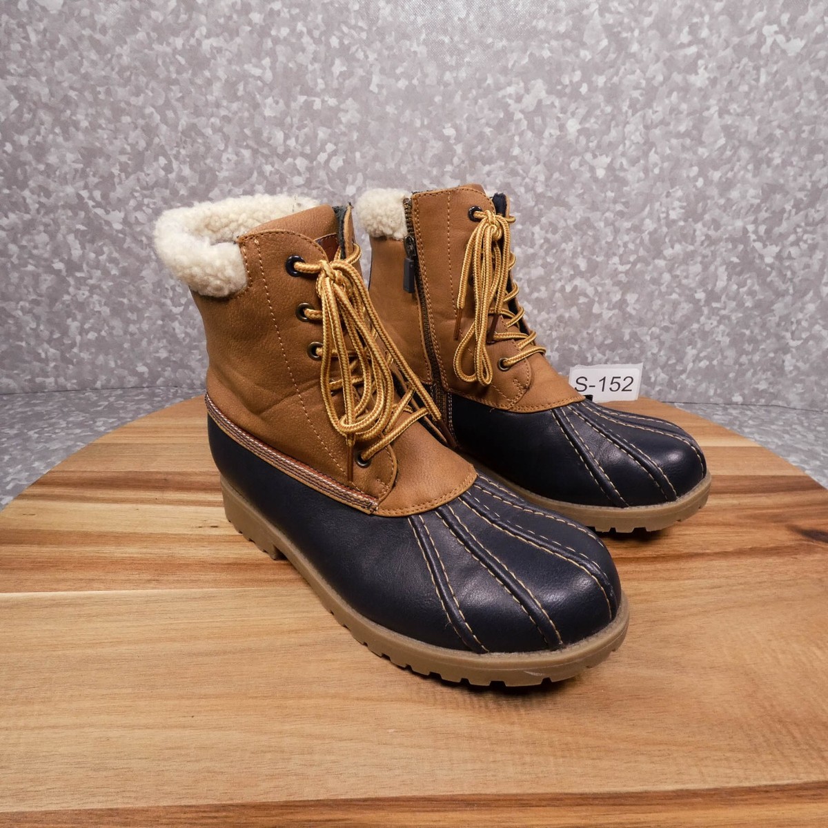 Tommy Hilfiger Duck Boots Womens 5 Faux Shearling Lined  display picture 2
