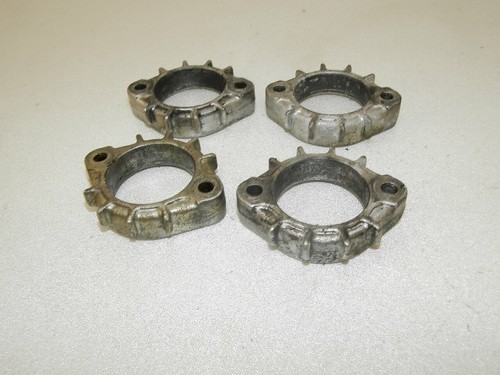 Kawasaki GPZ 400 Brieden Befestigung Krümmer Schellen