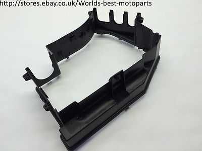 BMW E65 E66 740i FL (1) 7 SERIES E-box Fuse box center section trim 7526469