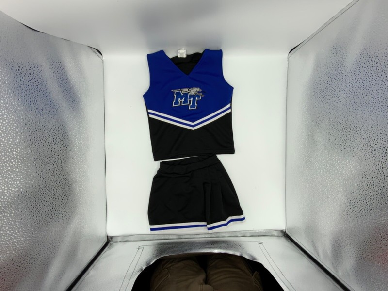 MTSU FOOTBALL:  GIRL 6 TWO PIECES CHEER LEADER OUTFIT Pre-Owned