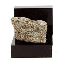 Pierres et Minéraux. Alurgit Schist. 50.5 ct. Grenville, Québec, Canada.