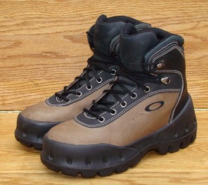 oakley hiking boots