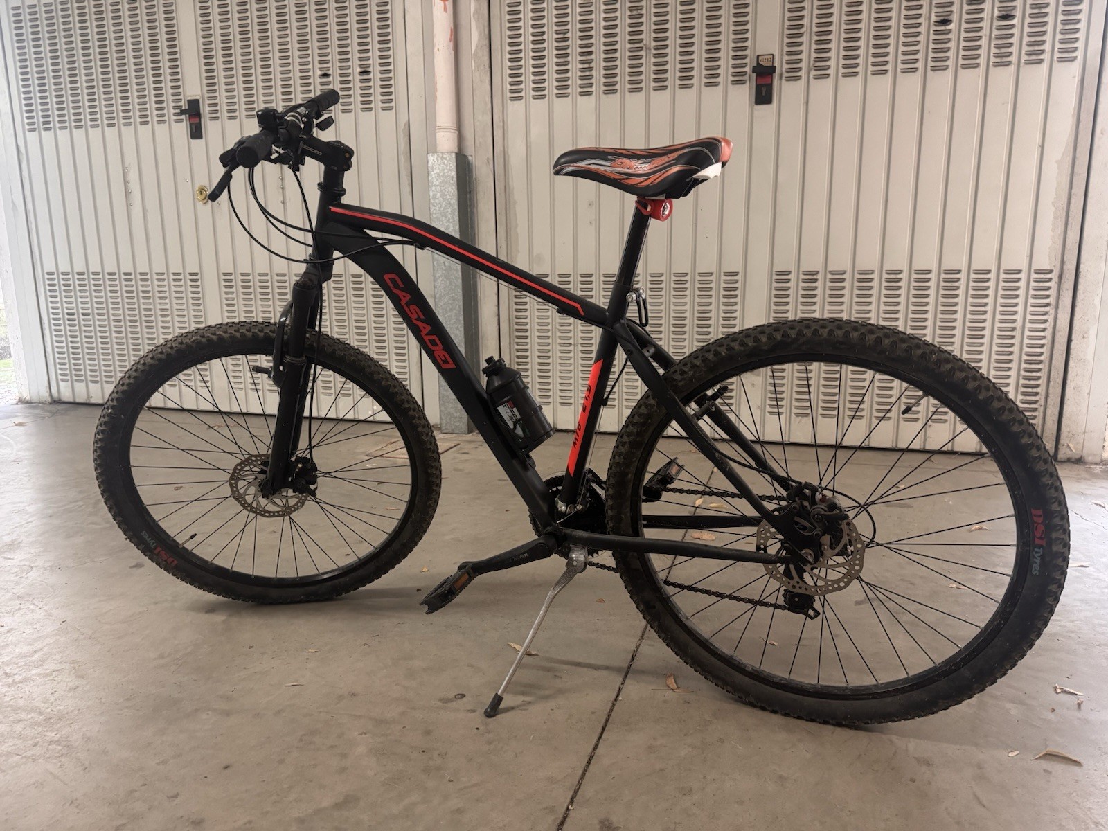 CASADEI MTB 27,5 Mountain Bike nera freni a disco ruote 27,5"