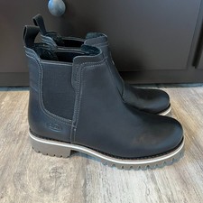NWOB Chaco Fields Chelsea Waterproof Leather Boots, True Black, Women's US 6.5