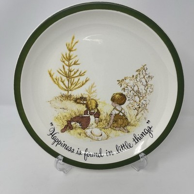 Holly Hobbie 1972 Collector's Edition Plate Happiness is Found in Little Things