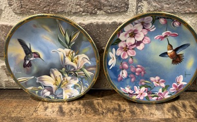 PAIR of PICKARD Gems of Nature HUMMINGBIRDS 6 1/2'' Collector PLATES (USA) 1989