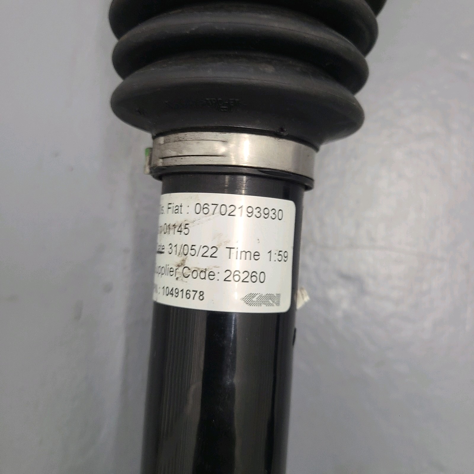 2022-2024 MASERATI MC20 LEFT AXLE OEM# 10491678