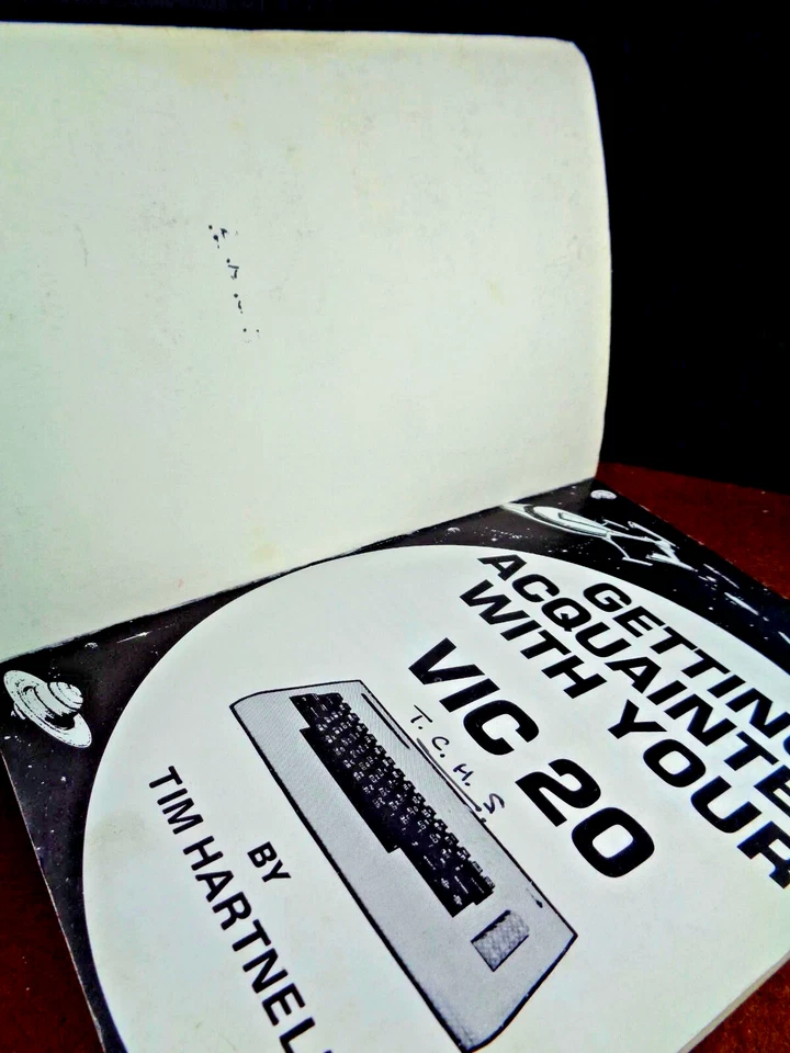 COMMODORE VC-20/VIC-20 -- GETTING ACQOAINTED WITH YOUR VIC20(INTERFACE-BUCH)#3EN - Bild 3 von 4