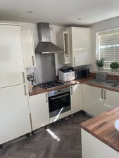 Full kitchen and aappliances