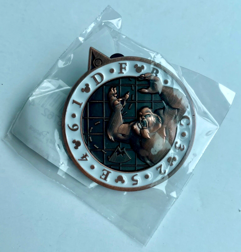 KOMPLETTES SET Disney Pin Quest 2018 mit Schlüsselband, Decoder Metall, Etui, Karte, Hinweise *LESEN - Bild 7 von 24
