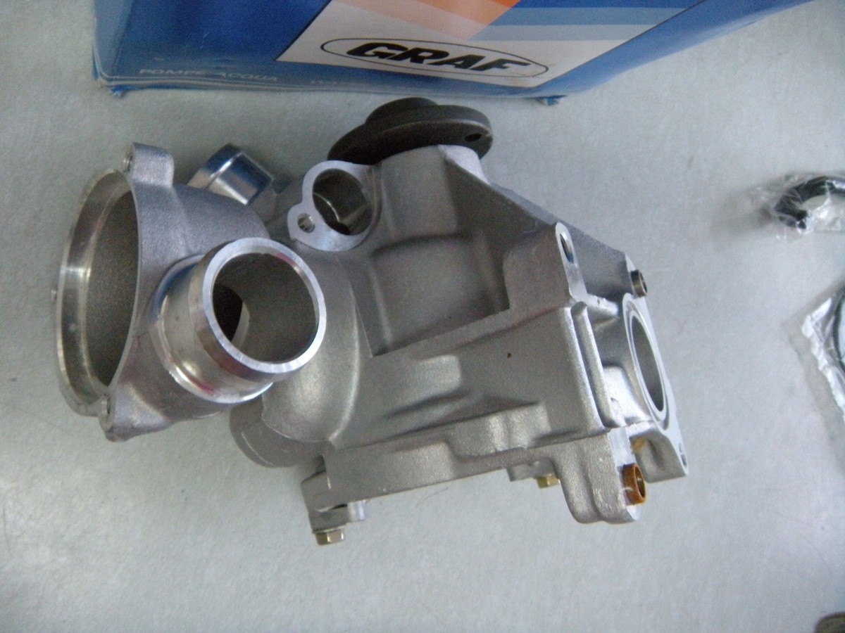 GRAF WATER PUMP PA449 for Mercedes Benz ITALY W107 W124 W126 W129 